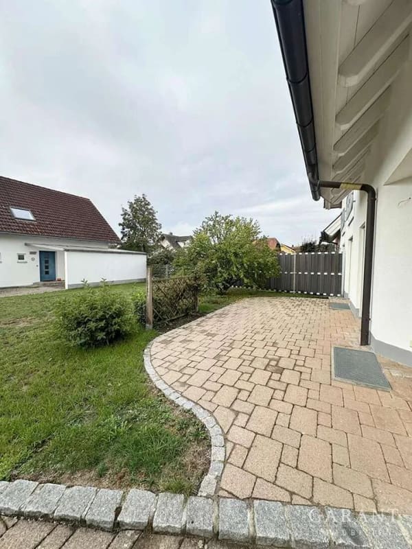Immobilie in Lautrach - *Charmante Doppelhaushälfte mit ausgebauter Galerie und Süd-Terrasse in Lautrach!* - Bild 2