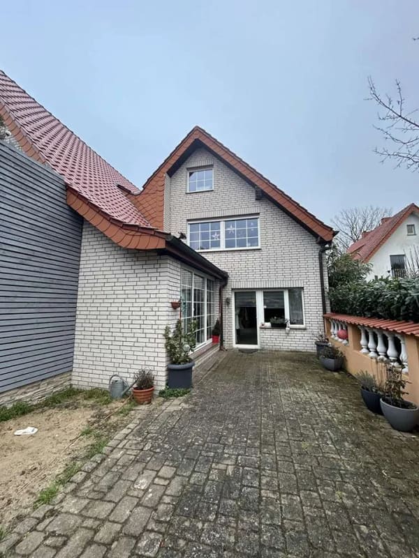 Immobilie in Paderborn - ***Zweifamilienhaus mit 2 ELW in TOP-Lage in Paderborn-Elsen*** - Bild 4