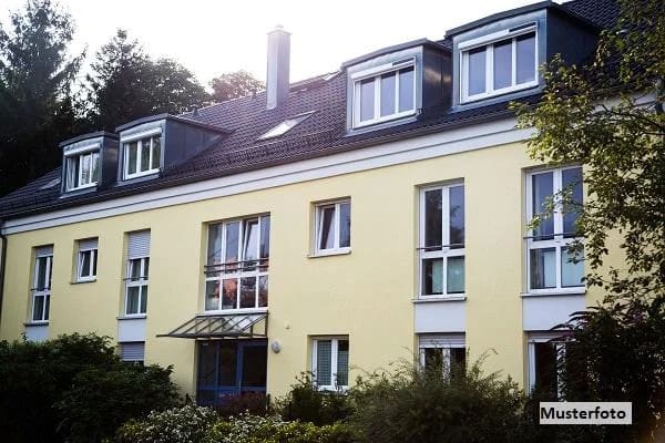 Immobilie in Zerbst/Anhalt - Mehrfamilienhaus in Zerbst/Anhalt (Zerbst) - Bild 1