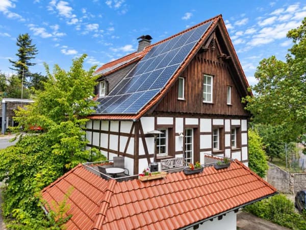 Immobilie in Bad Driburg - Fachwerk trifft Wohnkomfort – großzügiges Zuhause mit Einliegerwohnung in Bad Driburg-Neuenheerse - Bild 2