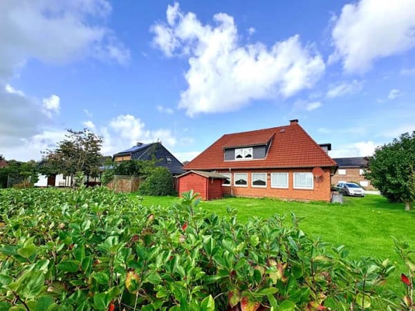 Immobilie in Garding - Hier kann Familie wachsen - großzügiges Zuhause mit Entwicklungspotenzial - Bild 1