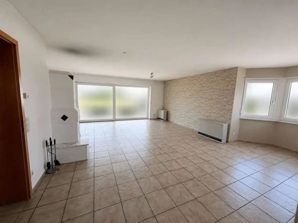 Immobilie in Berglen - Attraktive 4,5-Zimmer-Wohnung mit großem Balkon und Garage in ruhiger Lage *sofort Frei* - Bild 1