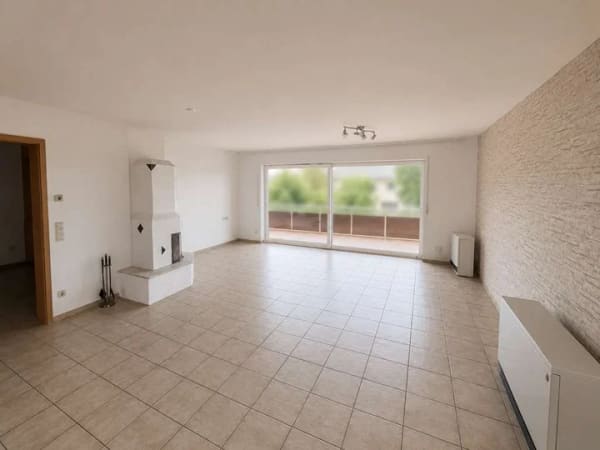Immobilie in Berglen - Attraktive 4,5-Zimmer-Wohnung mit großem Balkon und Garage in ruhiger Lage *sofort Frei* - Bild 2