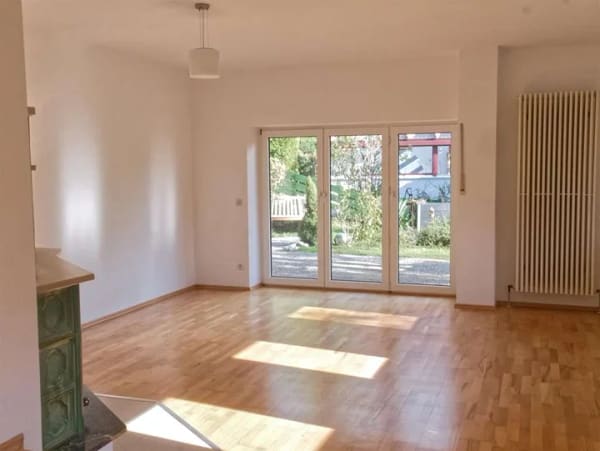 Immobilie in Wiesenttal - Provisionsfreie 3,5-Zimmer-Terrassenwohnung mit Einbauküche & Ausblick ins Grüne | Muggendorf - Bild 1
