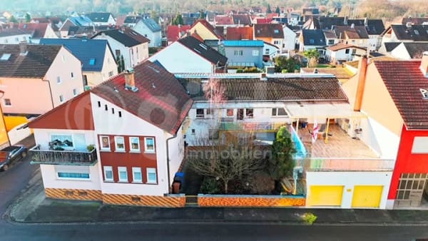 Immobilie in Stockstadt am Main - Vier Einheiten. Gesuchte Wohnlage. Viele Möglichkeiten. - Bild 0