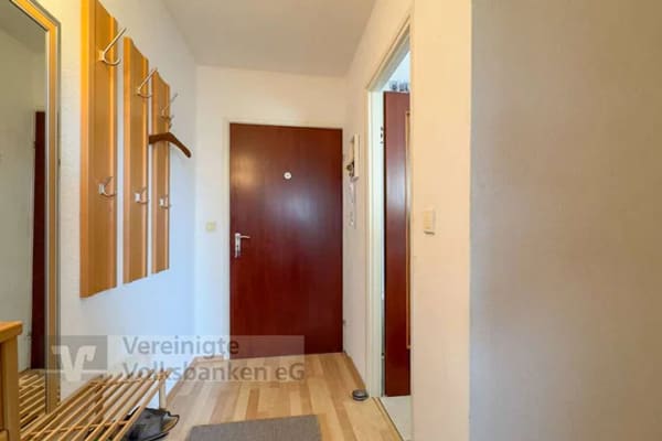 Immobilie in Reutlingen - Kapitalanleger aufgepasst. Gut vermietete Wohnung mit Garage zu verkaufen. - Bild 2