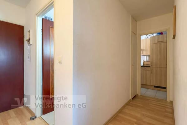 Immobilie in Reutlingen - Kapitalanleger aufgepasst. Gut vermietete Wohnung mit Garage zu verkaufen. - Bild 3