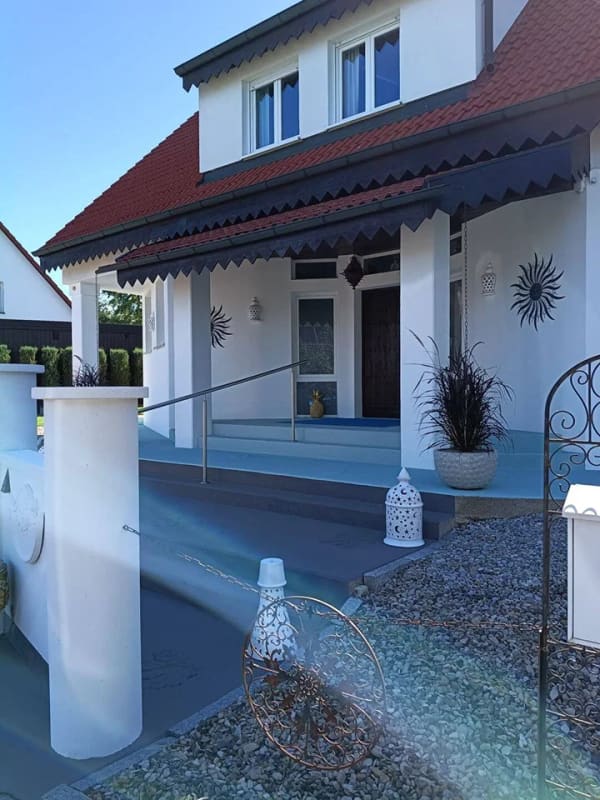 Immobilie in Dachsbach - **Außergewöhnliches Traumhaus in massiver Bauweise mit Galerie, Fernblick und großem Garten** - Bild 3