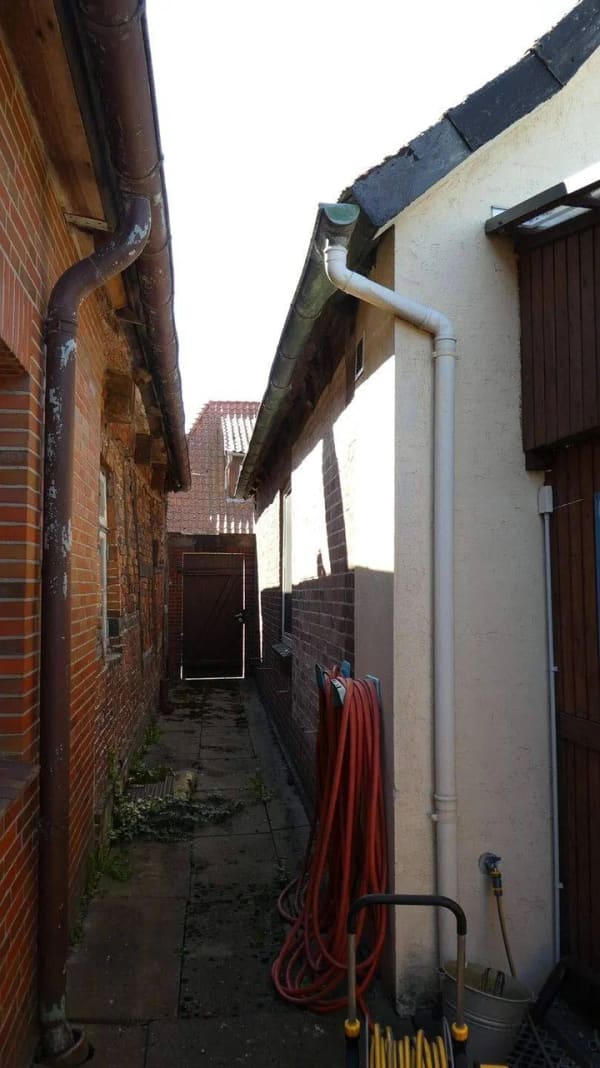 Immobilie in Krempe - ++ Kleines, kompaktes Eigenheim im Zentrum von Krempe + Einfamilienhaus mit Anbau, Terrasse und schönem, praktischen Garten ++ - Bild 3