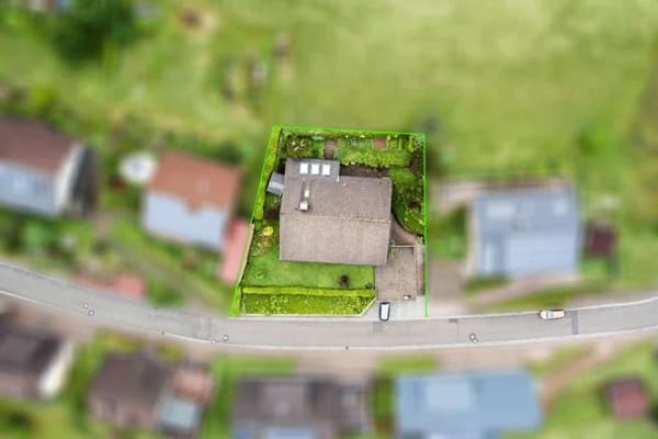 Immobilie in Gütenbach - Sonnig gelegene 3 Zi EG Whg mit großem Garten und Terrassen - Bild 2