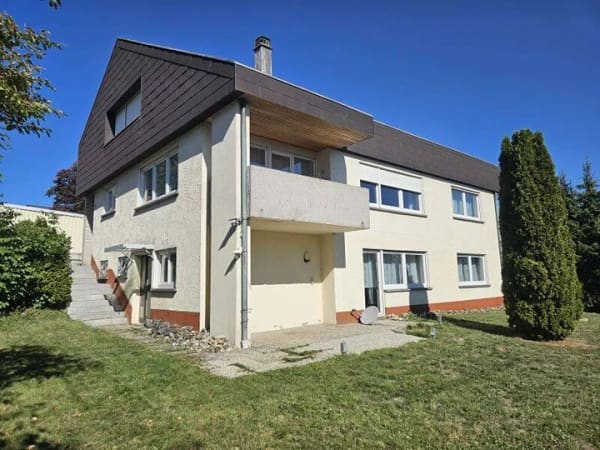 Immobilie in Deißlingen - Zweifamilienhaus mit Ausbaupotential - Bild 0