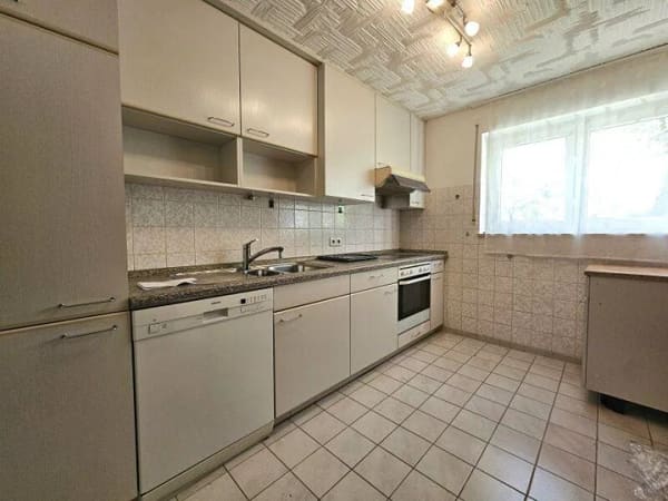 Immobilie in Deißlingen - Zweifamilienhaus mit Ausbaupotential - Bild 3
