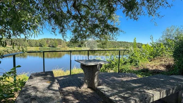 Immobilie in Bad Freienwalde (Oder) - Fachwerkhaus am Wasser mit Dachterrasse und großem Garten - Bild 3