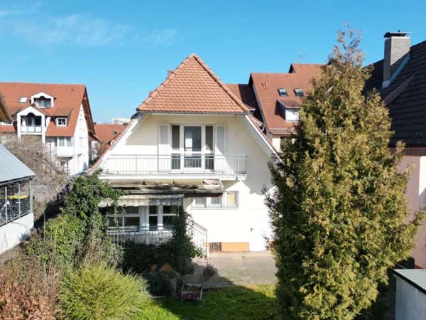 Immobilie in Bad Krozingen - Renovierungsobjekt in Bestlage – freistehendes Haus zum attraktiven Kaufpreis - Bild 0