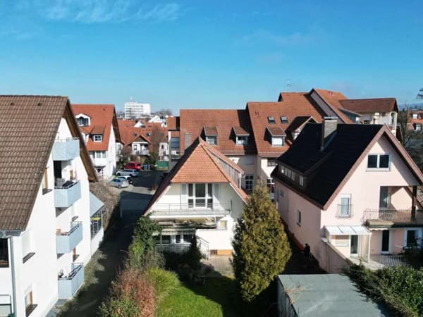 Immobilie in Bad Krozingen - Renovierungsobjekt in Bestlage – freistehendes Haus zum attraktiven Kaufpreis - Bild 1