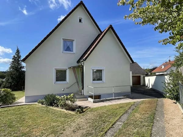 Immobilie in Kühbach - Freistehendes Einfamilienhaus mit großem Grundstück und viel Potenzial in Kühbach - Bild 1
