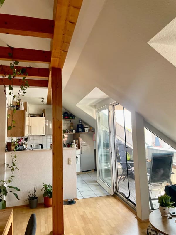 Immobilie in Wörth am Main - Wohnen mit Ausblick - gemütliche DG-Wohnung mit Loggia - Bild 1