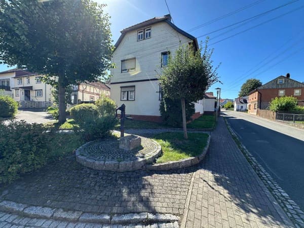 Immobilie in Hörsel - Saniertes grosses Wohnhaus, Wohnen mit Geschichte, Charme und außergewöhnlichem Platzangebot - Bild 1