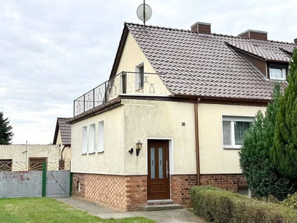 Immobilie in Annaburg - Haus mit Hof, Garten und viel Fläche - Bild 2