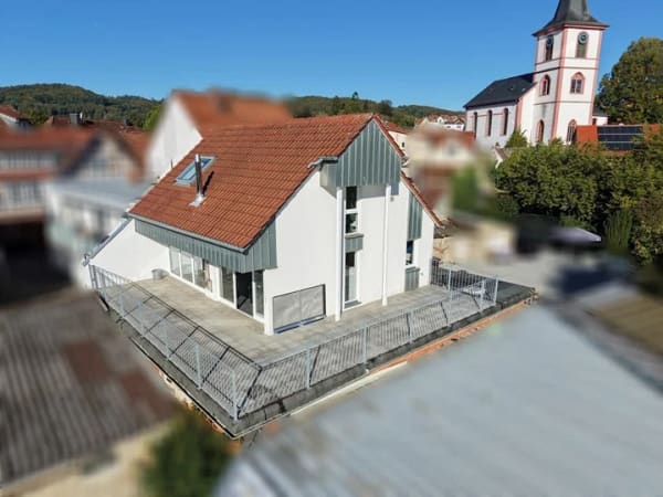 Immobilie in Reichelsheim (Odenwald) - Moderne ETW in Zentrumslage - Die Dachterrasse werden Sie lieben! - Bild 1