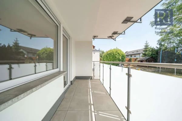 Immobilie in Waldbüttelbrunn - Barrierefreie 3-Zimmer Wohnung mit Balkon - Bild 0