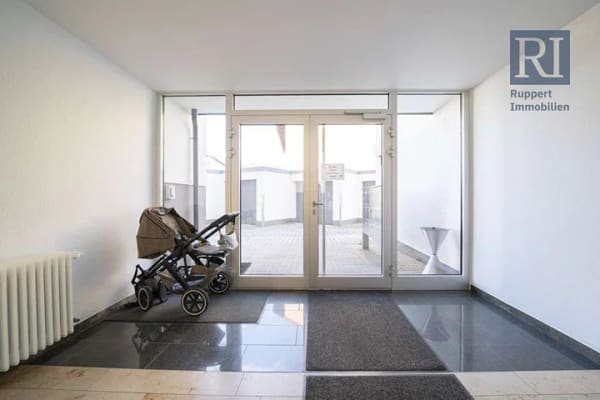 Immobilie in Waldbüttelbrunn - Barrierefreie 3-Zimmer Wohnung mit Balkon - Bild 3