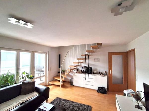 Immobilie in Winterbach - Großzügige 4-Zimmer-Maisonette | Wintergarten | 2 Bäder | 2 TG-Stellplätze - Bild 1