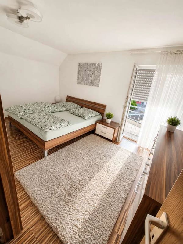 Immobilie in Winterbach - Großzügige 4-Zimmer-Maisonette | Wintergarten | 2 Bäder | 2 TG-Stellplätze - Bild 3