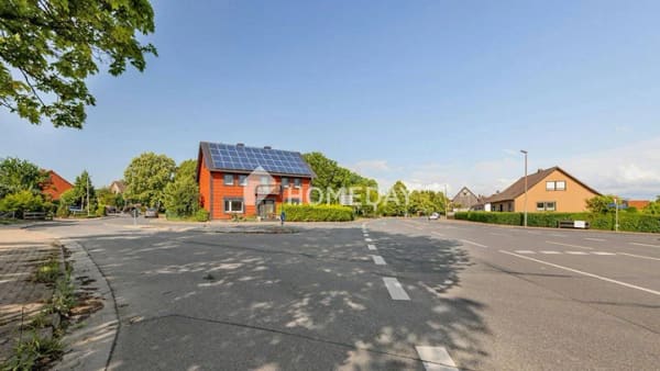 Immobilie in Dahlum - Schraubertraum mit Wohnkomfort: freistehendes EFH, Doppelgarage, Werkstatt & PV in ländlicher Lage - Bild 3