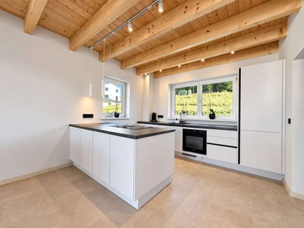 Immobilie in Falkenstein - Wohnen wie im Urlaub: 4,5-Zimmer-Wohnung mit Burgblick, Südgarten und überdachter Terrasse - Bild 2