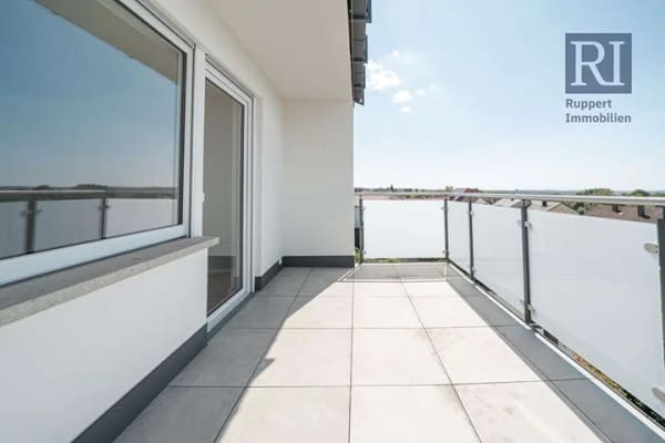 Immobilie in Waldbüttelbrunn - Sanierte, großzügige 3-Zimmerwohnung mit Balkon - Bild 4
