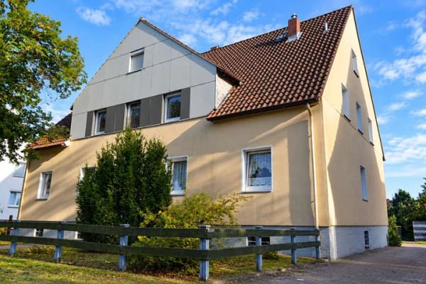 Immobilie in Langenhagen - Mehrfamilienhaus mit fünf Wohneinheiten - Bild 1
