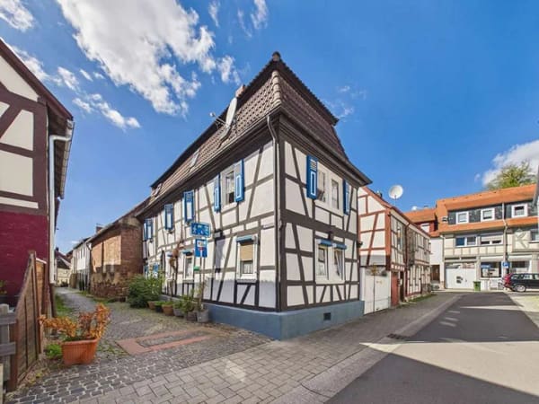 Immobilie in Nidderau - Fachwerkcharme im Herzen von Windecken – Wohnen mit Geschichte und Charakter - Bild 0