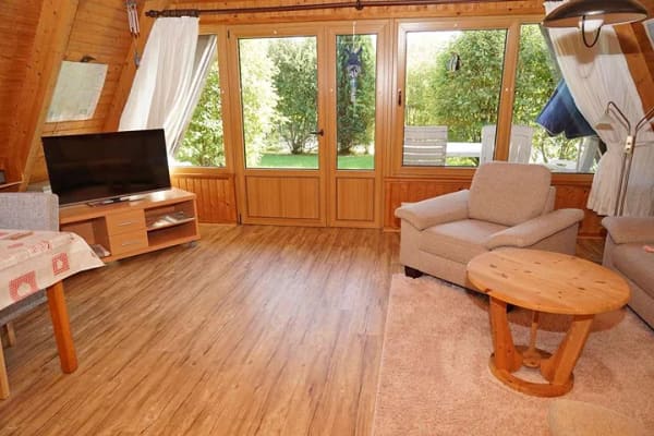Immobilie in Damp - Zeltdachhaus in begehrter Randlage mit Waldblick zu verkaufen - Bild 2