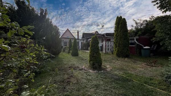 Immobilie in Leegebruch - Wohntraum mit Garten, Kamin & einer Bar - Bild 2