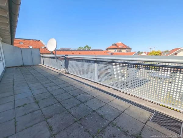 Immobilie in Weilheim in Oberbayern - ÜBER DEN DÄCHERN DER ALTSTADT - MIT GROSSER DACHTERRASSE & OBERLICHTERN - Bild 0