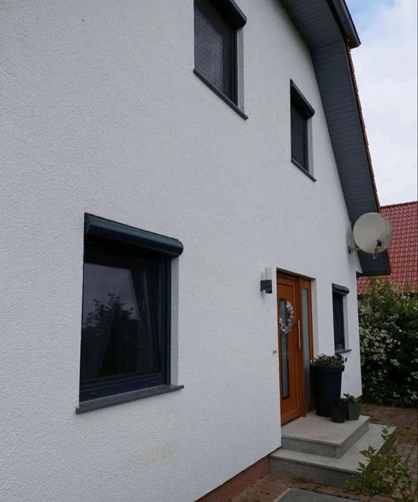 Immobilie in Röbel/Müritz - Wohnen nahe dem Wasser mit viel Platz & Komfort - Bild 1