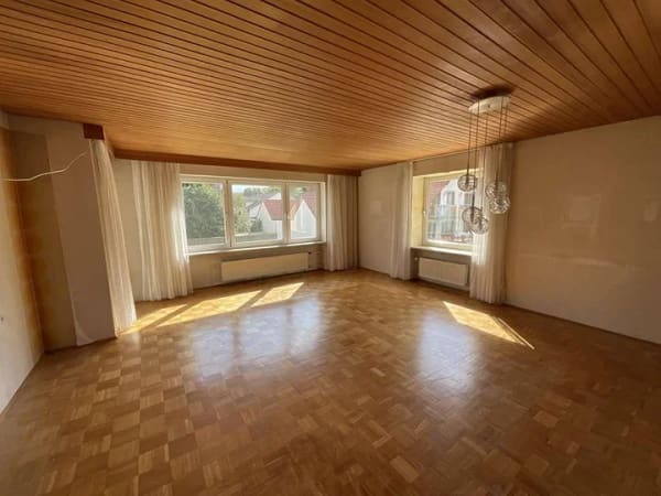 Immobilie in Dasing - Großzügiges Einfamilienhaus - Bild 4