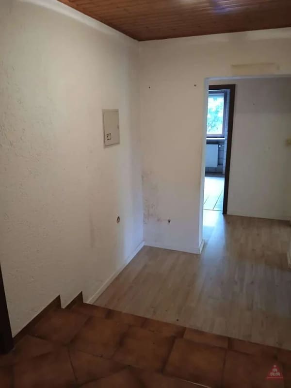 Immobilie in Willmering - Zwei Zimmer plus Extraraum: Wohnung mit Südost-Terrasse und eigenem Garten - Bild 4