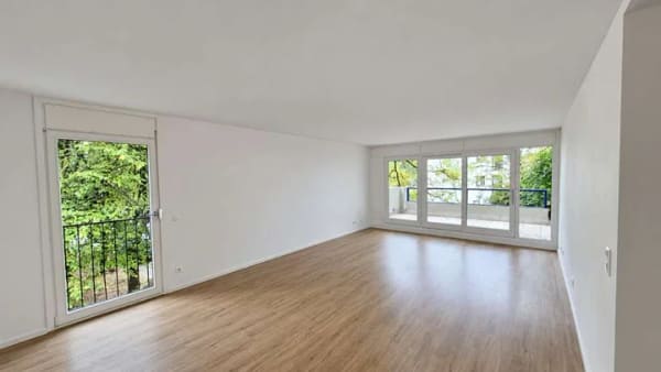 Immobilie in Putzbrunn - von privat: große 3,5-Zimmer-Wohnung in Putzbrunn - modernisiert und planungsicher durch Fernwärme - Bild 1