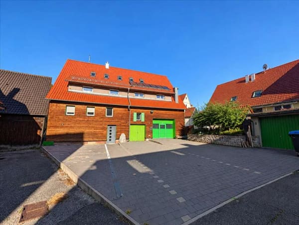 Immobilie in Weil der Stadt - Außergewöhnliches Anwesen mit 2 Wohneinheiten, Werkstatt und vielseitigen Nutzungsmöglichkeiten - Bild 0