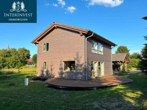 Immobilie in Neukalen - Wohnen, wo andere Erholung suchen – modernes Zuhause auf ca. 3.000 m² parkähnlichem Grundstück - Bild 0