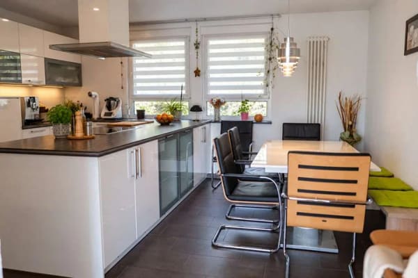 Immobilie in Untermünkheim - Neu gedacht, frisch saniert: Familienhaus mit Einliegerwohnung, Photovoltaik und Weitblick ins Koche - Bild 3
