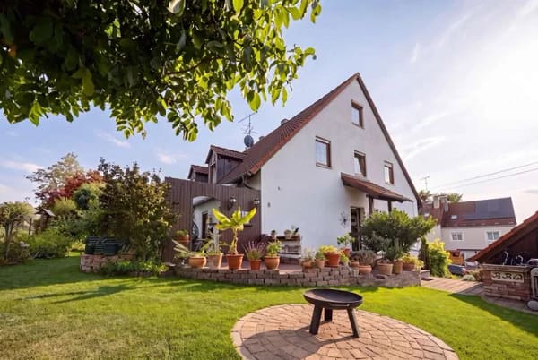 Immobilie in Petershausen - WOHNEN AM ORTSRAND MIT BLICK INS GRÜNE - Doppelhaushälfte in Petershausen-Asbach - Bild 2
