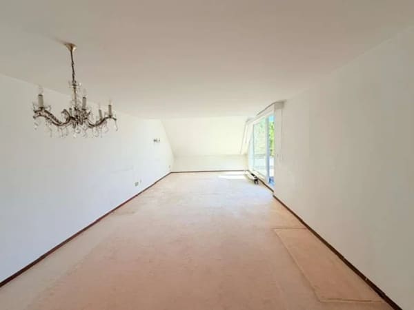 Immobilie in Flein - Großzügige und gut geschnittene 3-Zi-Wohnung (renovierungsbedürftig) in herrlicher Feldrandlage - Bild 2