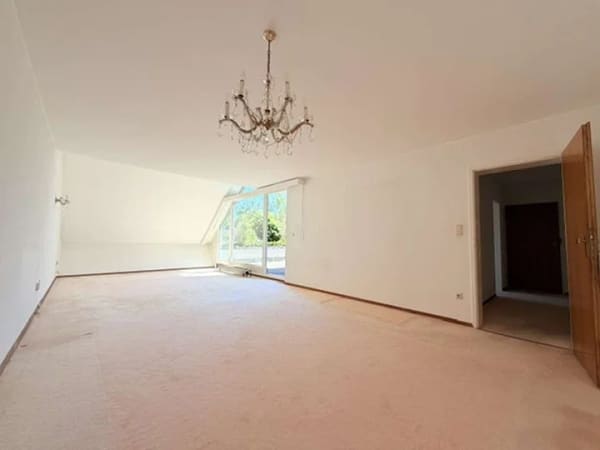 Immobilie in Flein - Großzügige und gut geschnittene 3-Zi-Wohnung (renovierungsbedürftig) in herrlicher Feldrandlage - Bild 3