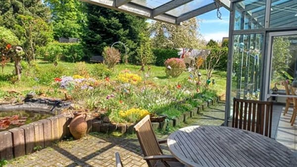 Immobilie in Fröndenberg/Ruhr - Frdbg.Langschede Nähe Sonnenbergschule:Großzügiges Familiendomizil mit großem Garten und zwei Garage - Bild 0