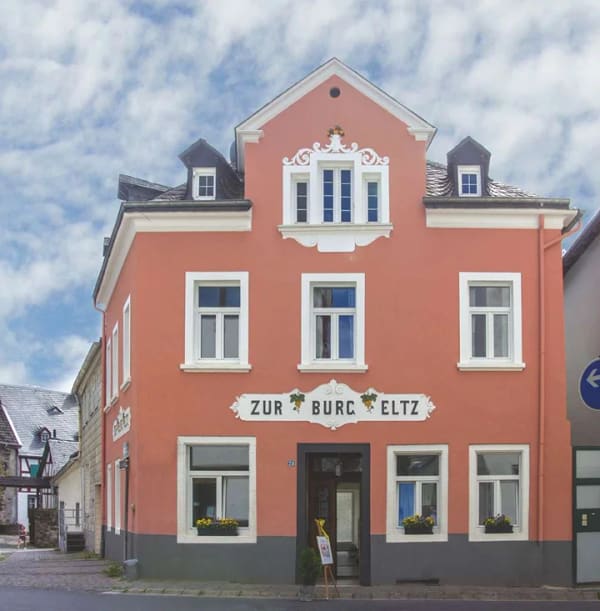 Immobilie in Münstermaifeld - Wohnhaus /Seminarzentrum - Bild 0