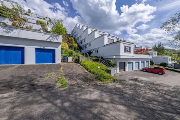 Immobilie in Inzlingen - ++NEU IM ANGEBOT++ Großzügiges Wohnen mit 30 m² Terrasse & Weitblick über Basel & den Schweizer Jura - Bild 1