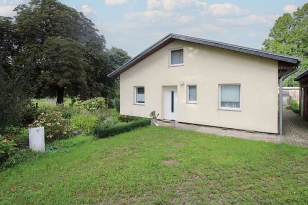 Immobilie in Kröpelin - Vor den Toren Kühlungsborns: Ostseenahes Zuhause mit Einliegerwohnung und großem Potenzial - Bild 1